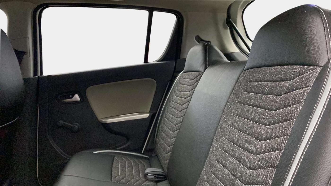 2016 Maruti Alto K10 VXI, Petrol, Manual, 35,376 km, Right Side Rear Door Cabin