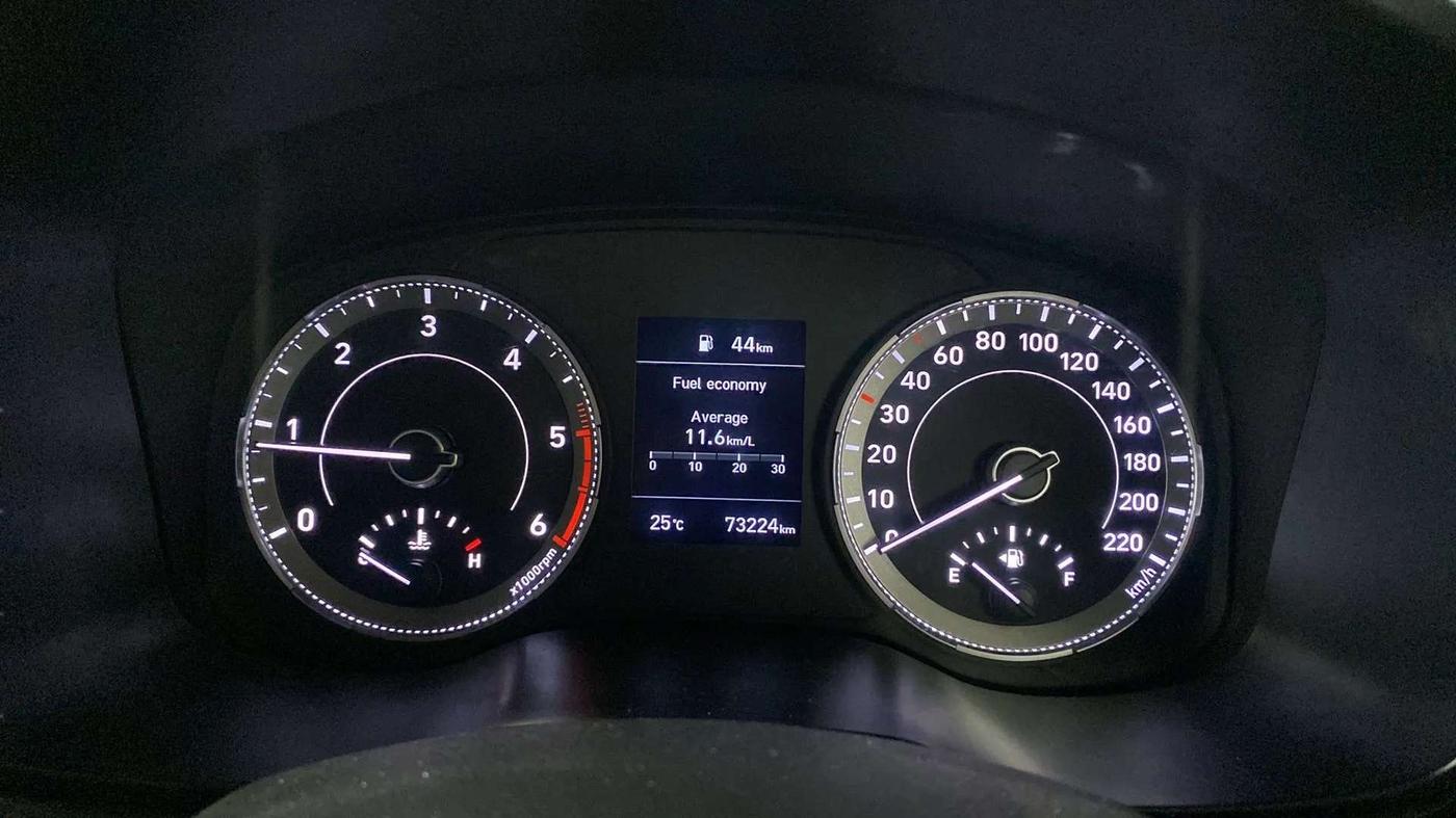 2021 Hyundai VENUE SX 1.5 CRDI, Diesel, Manual, 73,287 km, Odometer Image