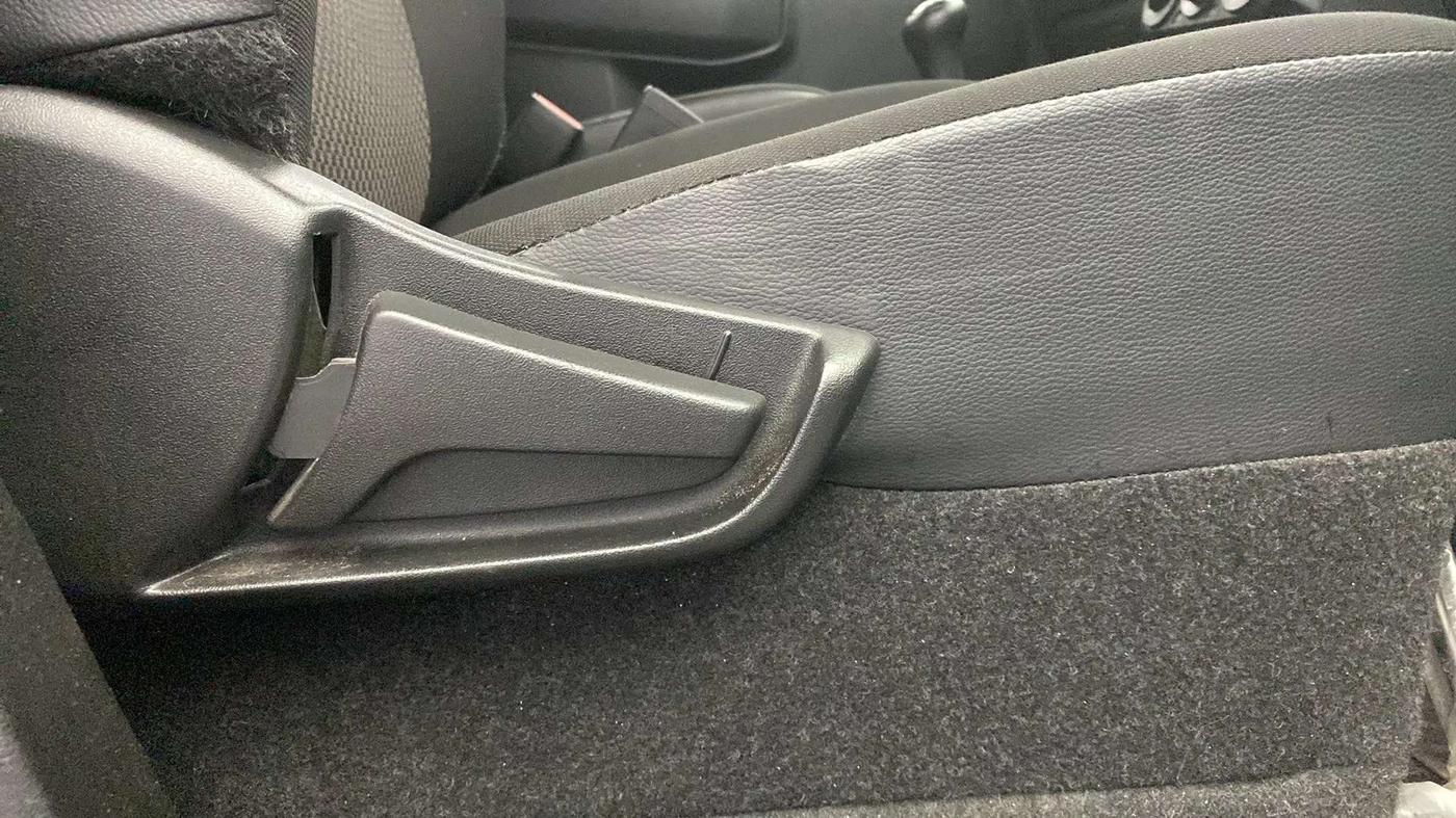 2022 Maruti S PRESSO VXI+, Petrol, Manual, 27,942 km, Driver Side Adjustment Panel