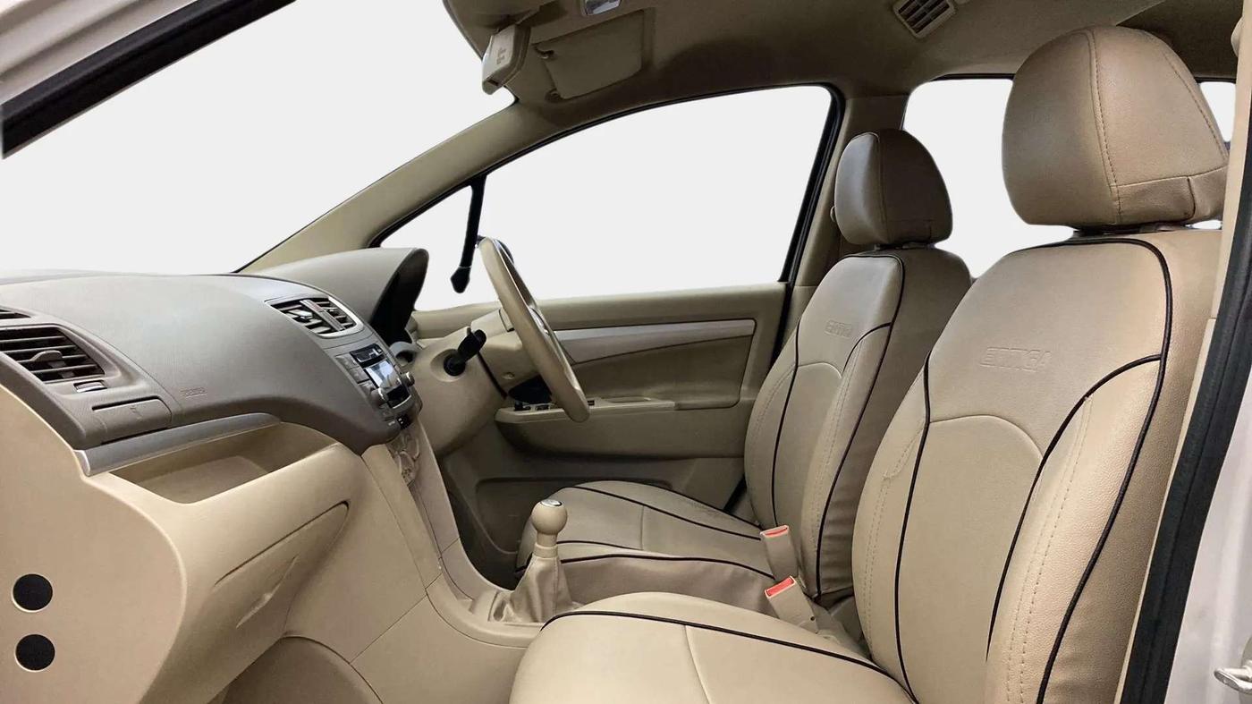 2017 Maruti Ertiga VXI ABS, Petrol, Manual, 55,895 km, Right Side Front Door Cabin