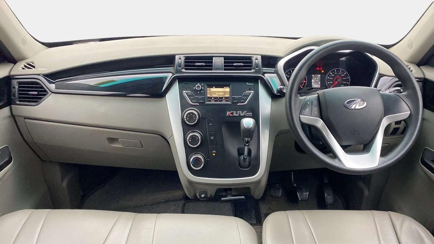 2016 Mahindra Kuv100 K8 6 STR, Petrol, Manual, 48,771 km, Dashboard