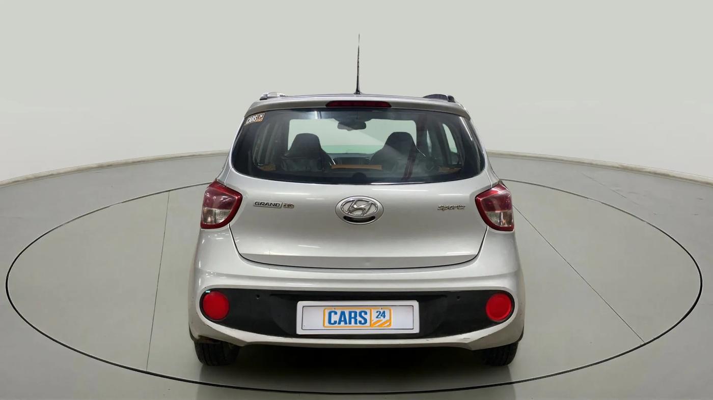 2018 Hyundai Grand i10 SPORTZ AT 1.2 KAPPA VTVT, Petrol, Automatic, 20,465 km, Back/Rear