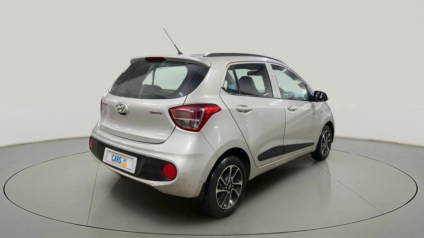 2018 Hyundai Grand i10 SPORTZ AT 1.2 KAPPA VTVT, Petrol, Automatic, 20,465 km, Right Back Diagonal
