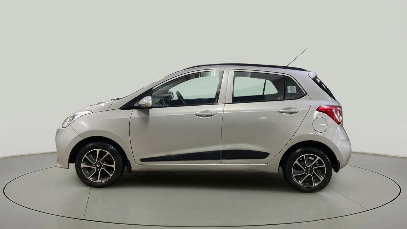 2018 Hyundai Grand i10 SPORTZ AT 1.2 KAPPA VTVT, Petrol, Automatic, 20,465 km, Left Side