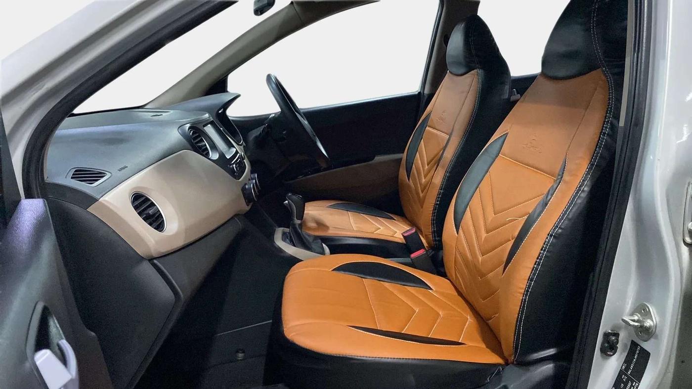 2018 Hyundai Grand i10 SPORTZ AT 1.2 KAPPA VTVT, Petrol, Automatic, 20,465 km, Right Side Front Door Cabin