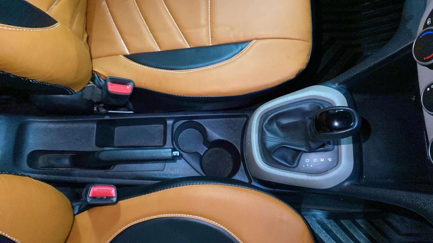 2018 Hyundai Grand i10 SPORTZ AT 1.2 KAPPA VTVT, Petrol, Automatic, 20,465 km, Gear Lever