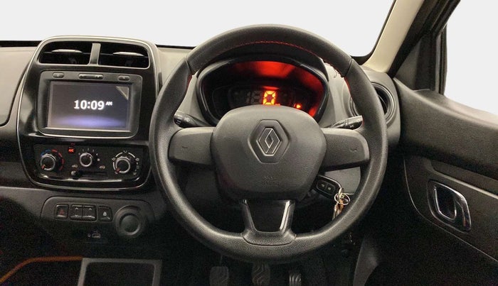 2019 Renault Kwid RXT 1.0 (O), Petrol, Manual, 32,657 km, Steering Wheel Close Up