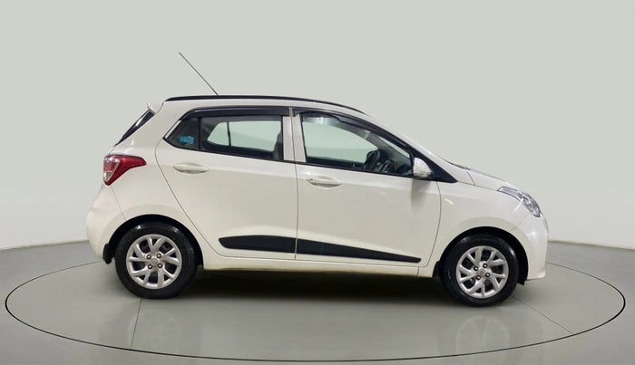 2018 Hyundai Grand i10 SPORTZ 1.2 KAPPA VTVT, CNG, Manual, 35,740 km, Right Side View