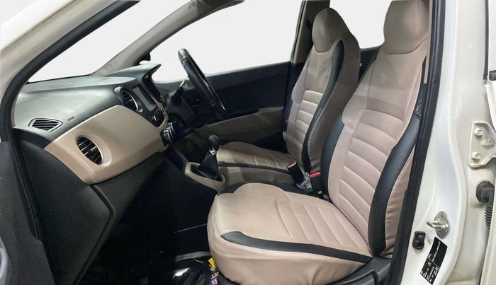2018 Hyundai Grand i10 SPORTZ 1.2 KAPPA VTVT, CNG, Manual, 35,740 km, Right Side Front Door Cabin