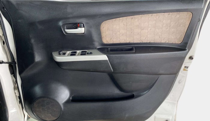 2014 Maruti Wagon R 1.0 VXI, Petrol, Manual, 44,601 km, Driver Side Door Panels Control