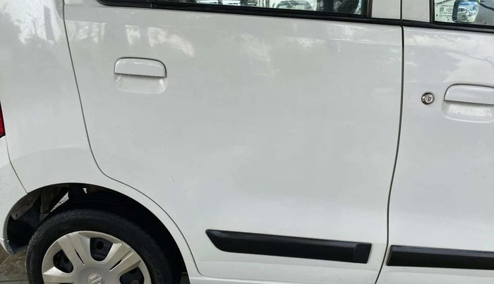 2014 Maruti Wagon R 1.0 VXI, Petrol, Manual, 44,601 km, Right rear door - Slightly dented