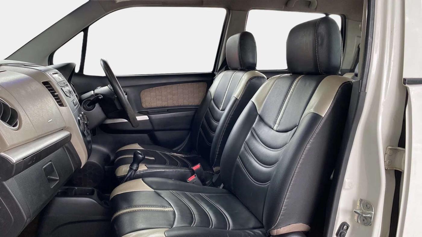 2014 Maruti Wagon R 1.0 VXI, Petrol, Manual, 44,601 km, Right Side Front Door Cabin