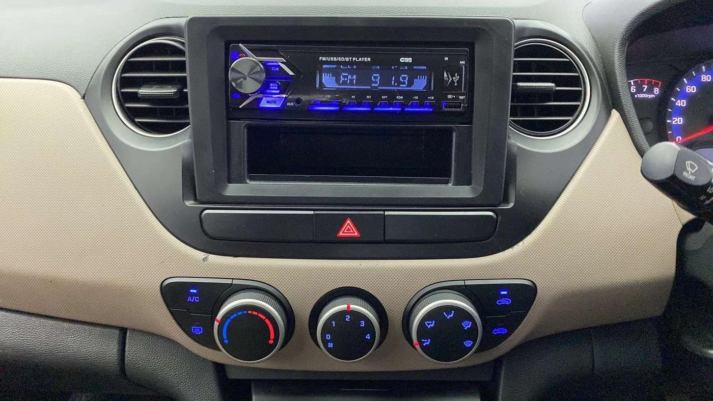 2014 Hyundai Xcent S (O) 1.2, Petrol, Manual, 56,180 km, Air Conditioner