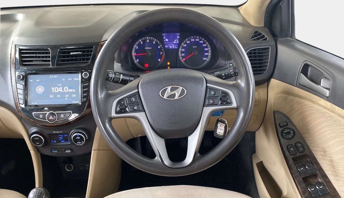 2016 Hyundai Verna 1.6 VTVT SX, Petrol, Manual, 70,146 km, Steering Wheel Close Up