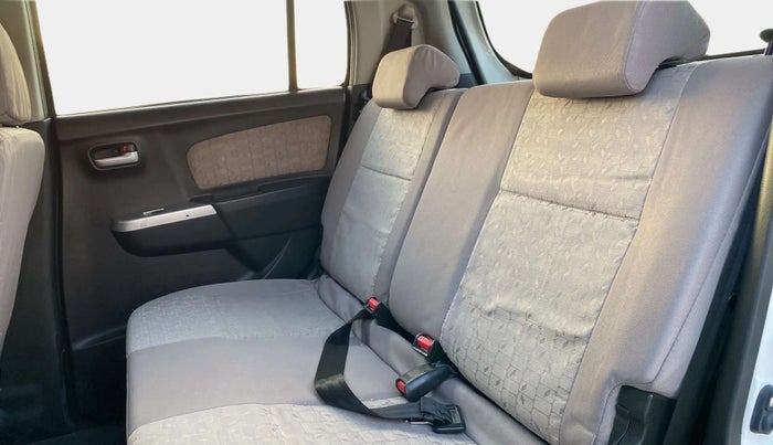 2015 Maruti Wagon R 1.0 VXI, Petrol, Manual, 43,193 km, Right Side Rear Door Cabin