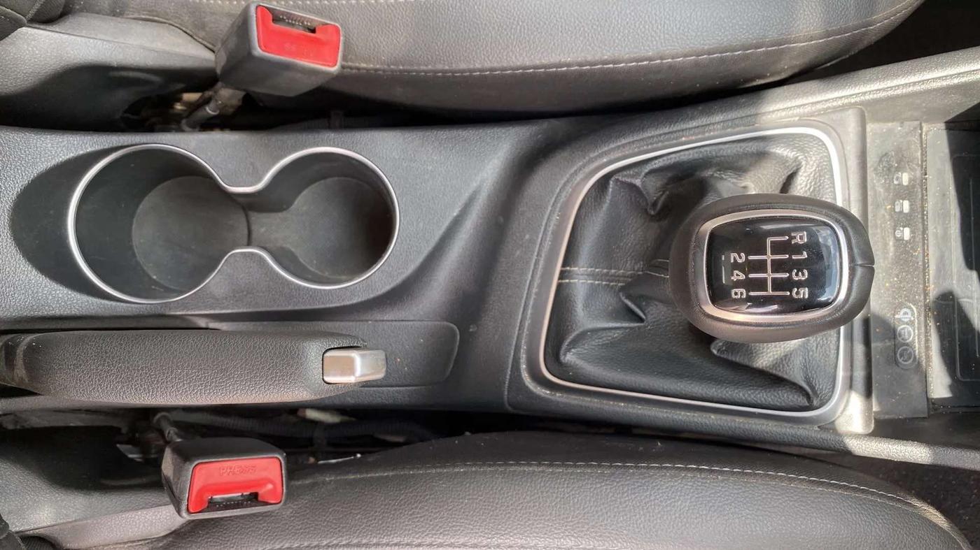 2021 Hyundai Verna SX (O)1.5 VTVT, Petrol, Manual, 32,407 km, Gear Lever