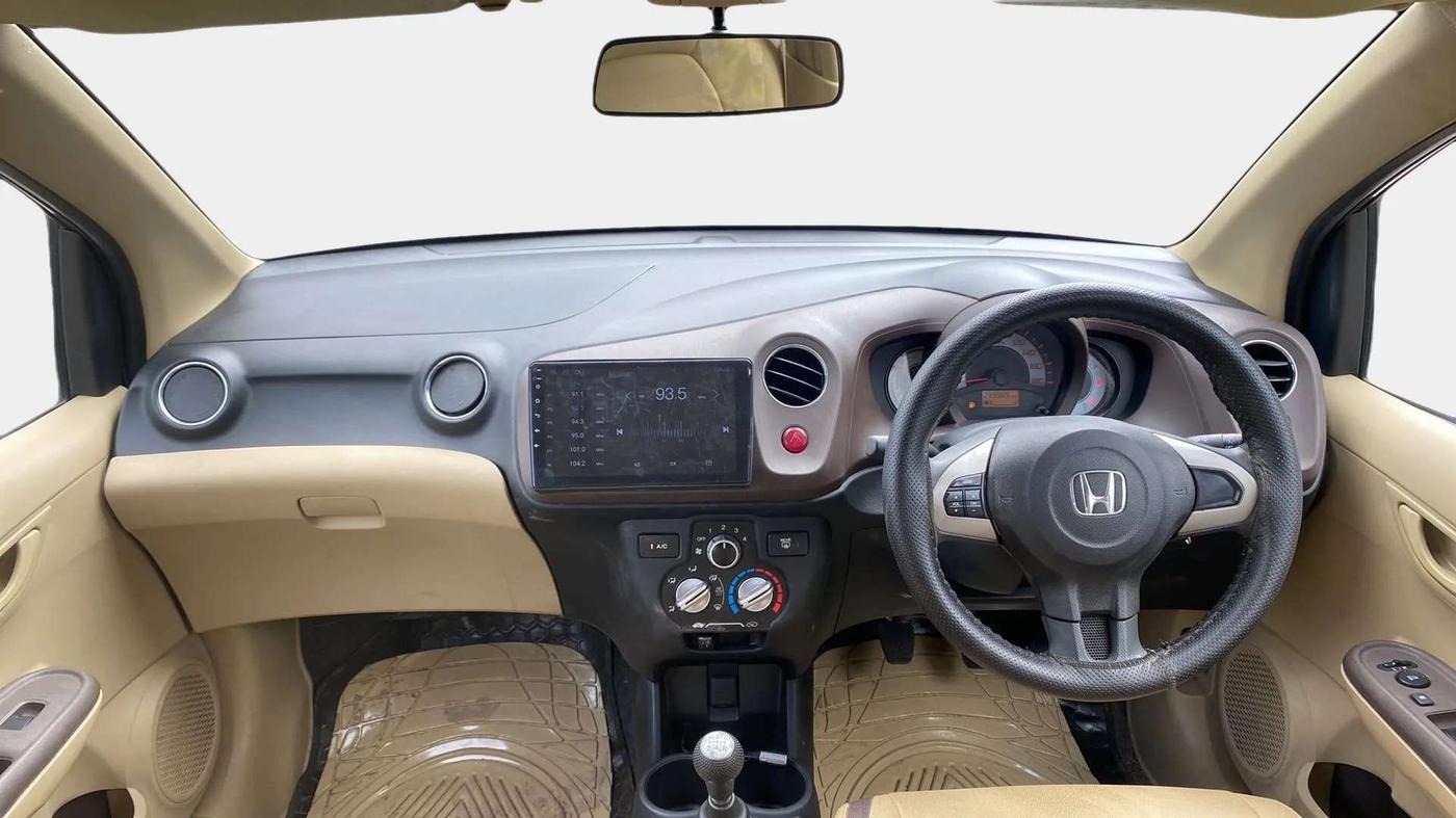 2014 Honda Brio S MT, Petrol, Manual, 39,969 km, Dashboard