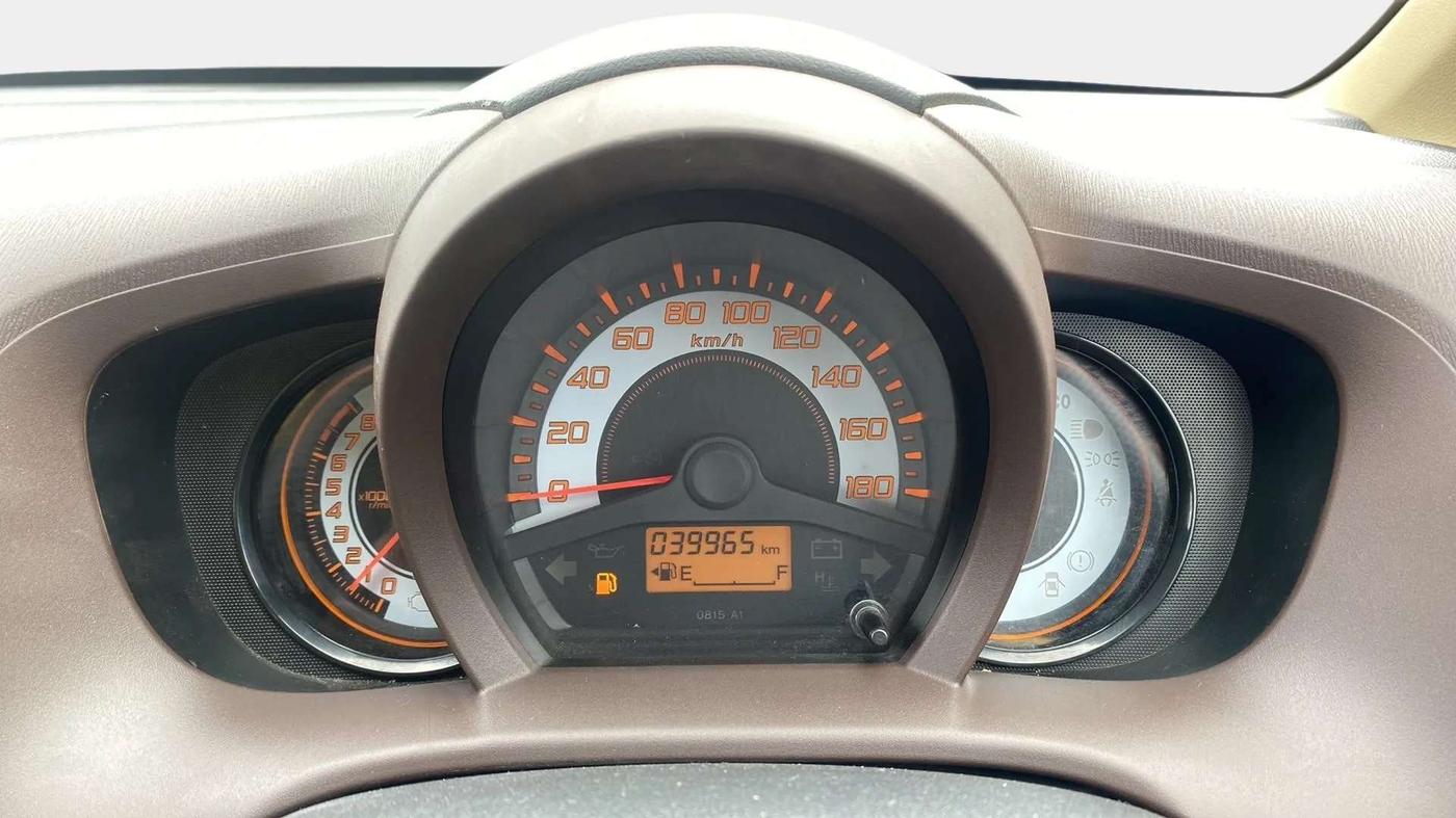2014 Honda Brio S MT, Petrol, Manual, 39,969 km, Odometer Image