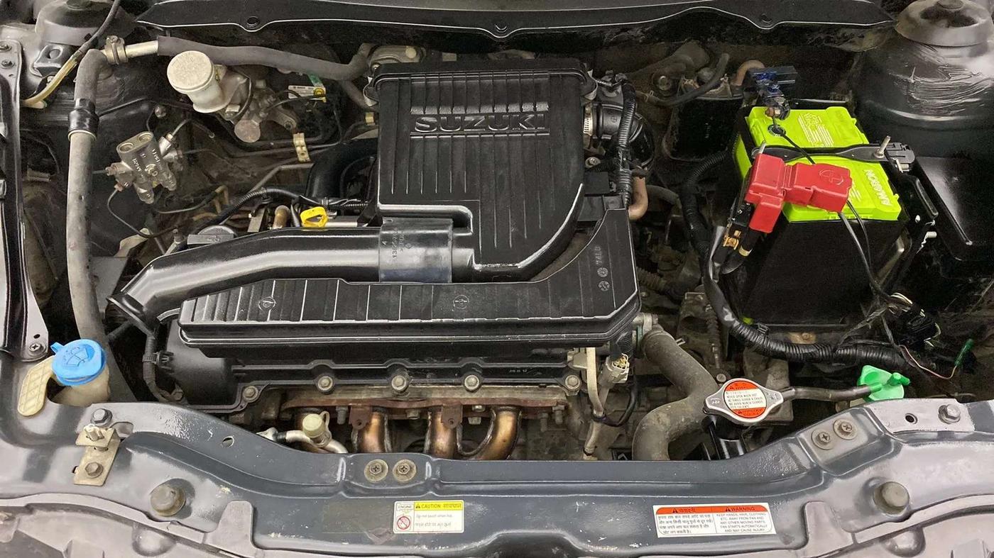 2017 Maruti Swift LXI (O), Petrol, Manual, 72,731 km, Open Bonet