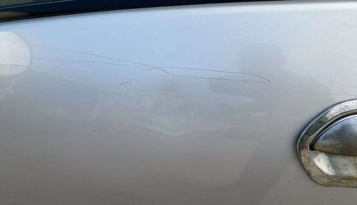 2017 Datsun Redi Go S, Petrol, Manual, 33,264 km, Front passenger door - Slightly dented