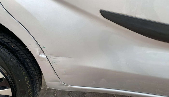 2017 Datsun Redi Go S, Petrol, Manual, 33,264 km, Right rear door - Slightly dented