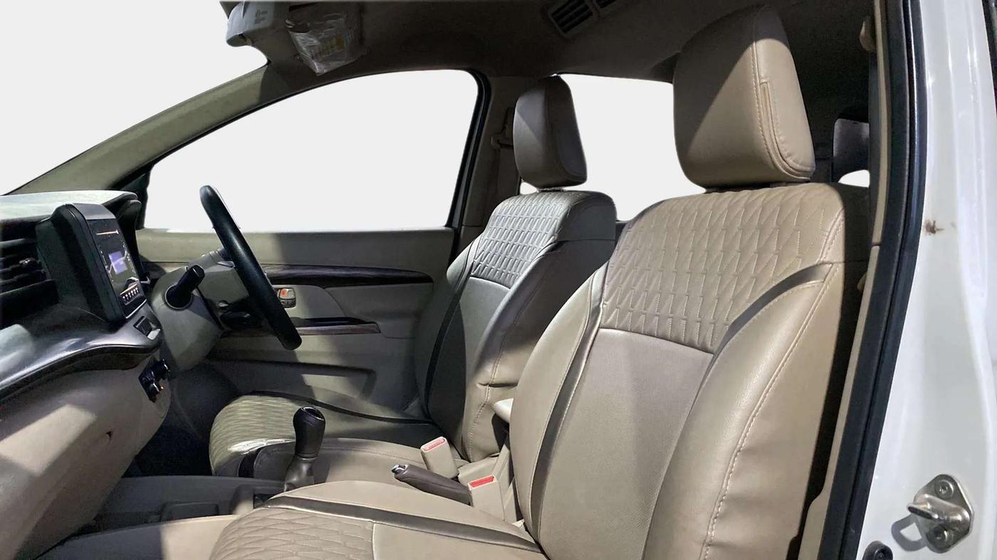 2019 Maruti Ertiga ZXI SHVS, Petrol, Manual, 70,355 km, Right Side Front Door Cabin