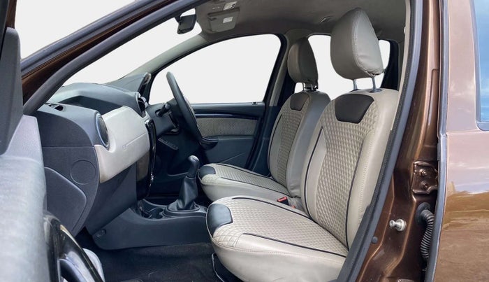 2015 Renault Duster 85 PS RXL DIESEL, Diesel, Manual, 45,468 km, Right Side Front Door Cabin