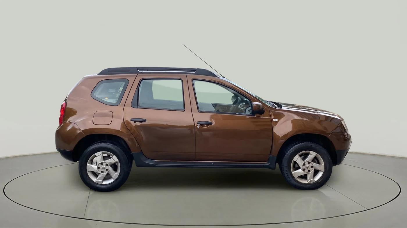 2015 Renault Duster 85 PS RXL DIESEL, Diesel, Manual, 45,468 km, Right Side View