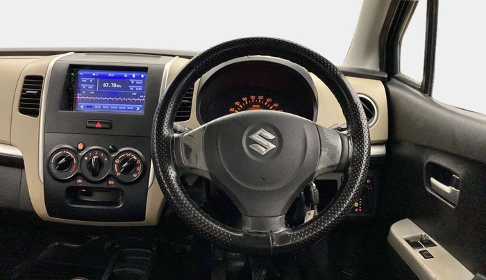 2018 Maruti Wagon R 1.0 LXI CNG, CNG, Manual, 82,450 km, Steering Wheel Close Up