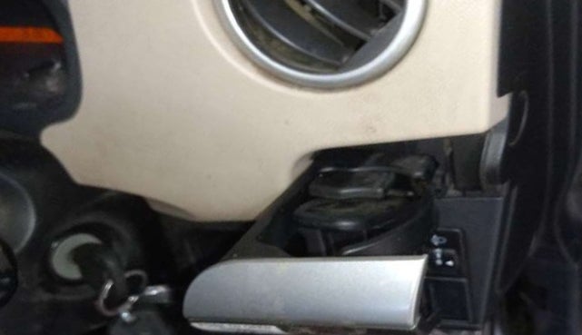 2018 Maruti Wagon R 1.0 LXI CNG, CNG, Manual, 82,450 km, Dashboard - Cup holder not working