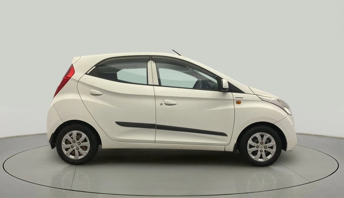 2015 Hyundai Eon 1.0 MAGNA +, Petrol, Manual, 72,221 km, Right Side View