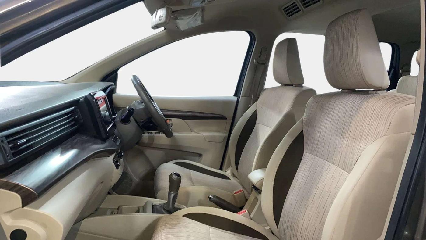 2019 Maruti Ertiga ZXI+ SHVS, Petrol, Manual, 51,799 km, Right Side Front Door Cabin