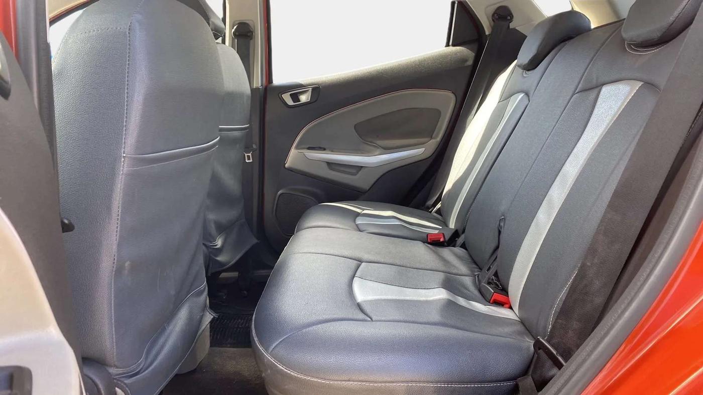 2016 Ford Ecosport TITANIUM 1.5L DIESEL, Diesel, Manual, 1,01,530 km, Right Side Rear Door Cabin
