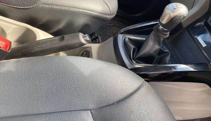 2016 Ford Ecosport TITANIUM 1.5L DIESEL, Diesel, Manual, 1,01,530 km, Gear Lever