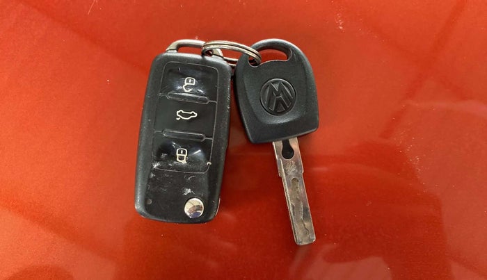 2014 Volkswagen Polo COMFORTLINE 1.2L, Petrol, Manual, 77,918 km, Key Close Up