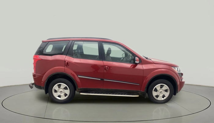 2015 Mahindra XUV500 W6, Diesel, Manual, 70,308 km, Right Side View