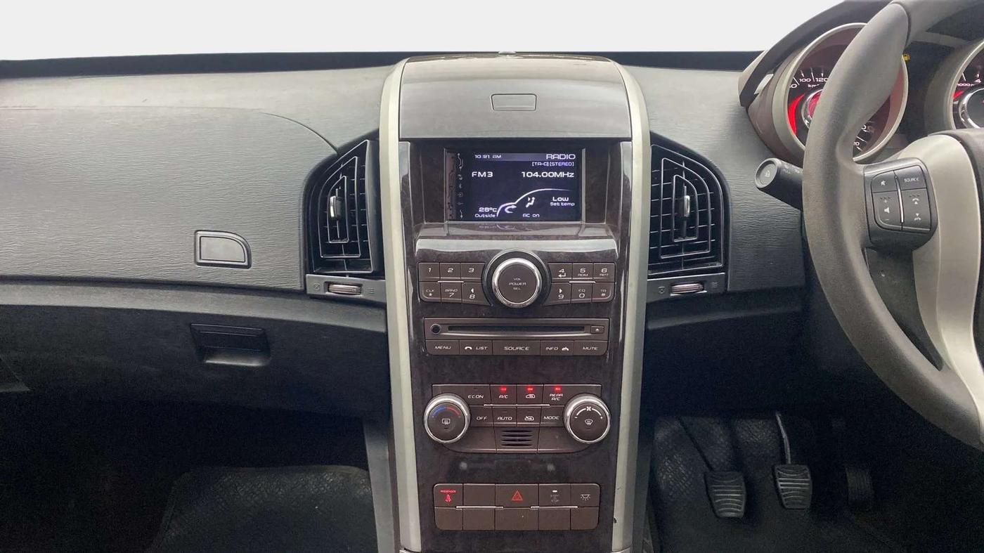 2015 Mahindra XUV500 W6, Diesel, Manual, 70,308 km, Air Conditioner