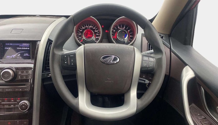 2015 Mahindra XUV500 W6, Diesel, Manual, 70,308 km, Steering Wheel Close Up