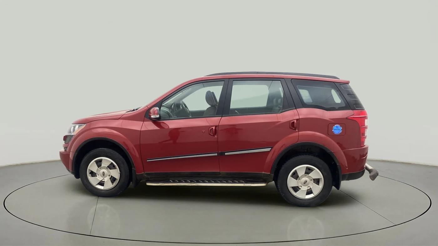 2015 Mahindra XUV500 W6, Diesel, Manual, 70,308 km, Left Side