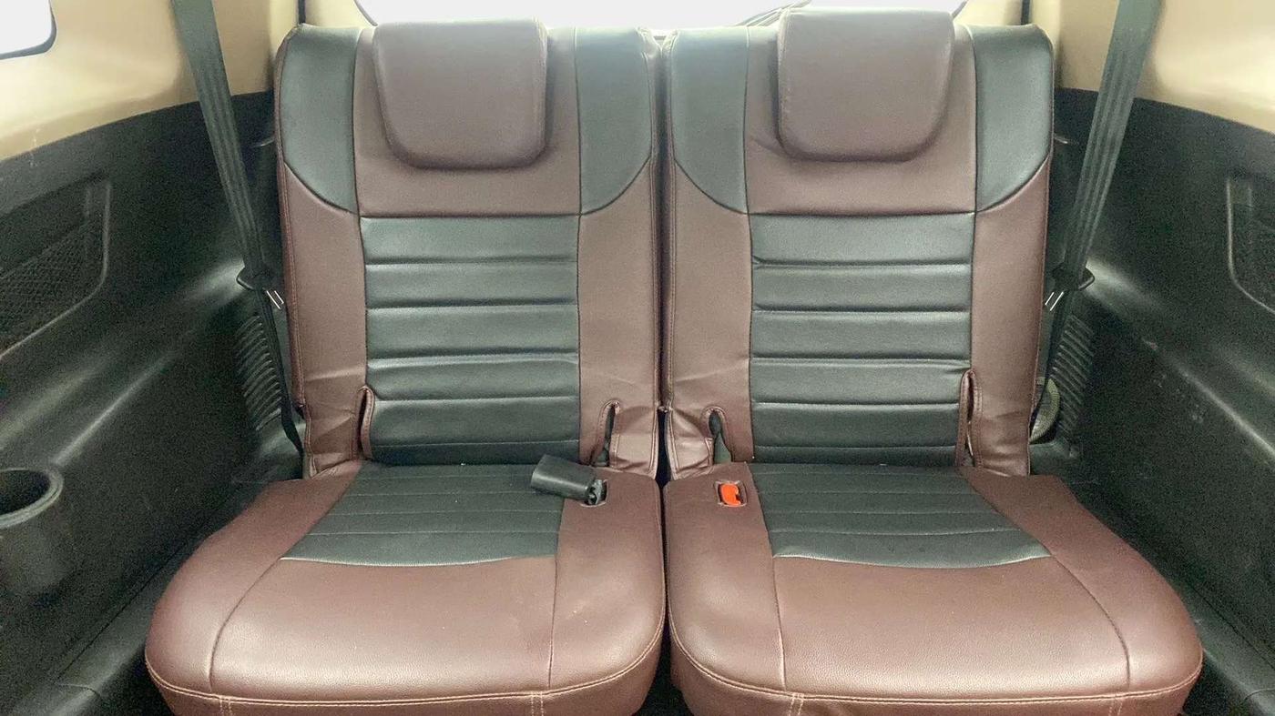 2015 Mahindra XUV500 W6, Diesel, Manual, 70,308 km, Third Seat Row ( optional )