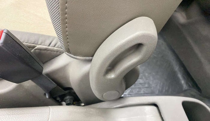 2013 Hyundai i10 SPORTZ 1.2, Petrol, Manual, 8,786 km, Driver Side Adjustment Panel