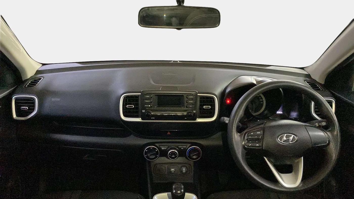2021 Hyundai VENUE S 1.2, Petrol, Manual, 18,365 km, Dashboard