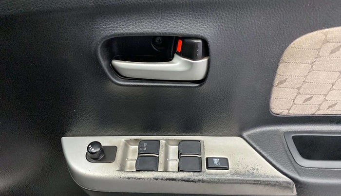 2016 Maruti Wagon R 1.0 VXI, Petrol, Manual, 75,355 km, Driver Side Door Panels Control