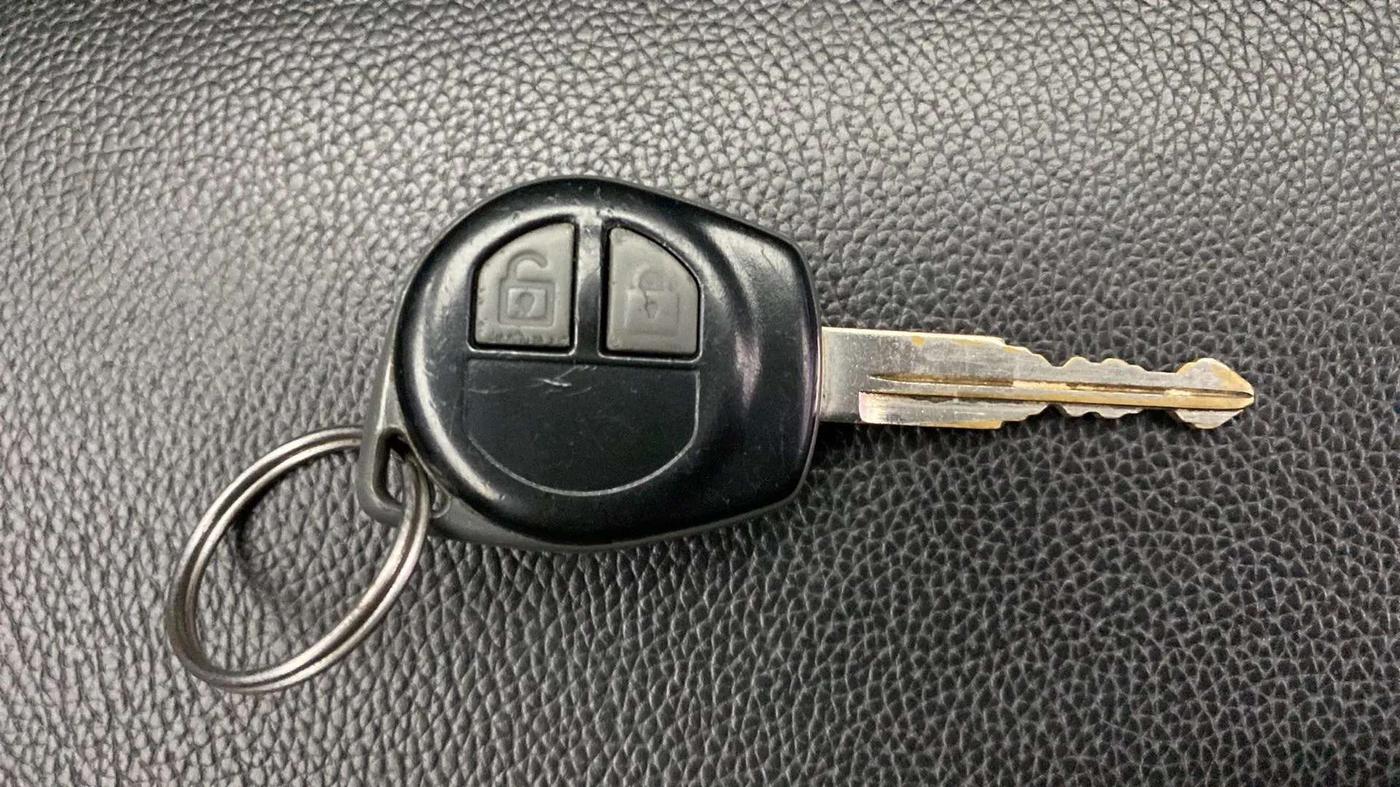 2016 Maruti Wagon R 1.0 VXI, Petrol, Manual, 75,355 km, Key Close Up