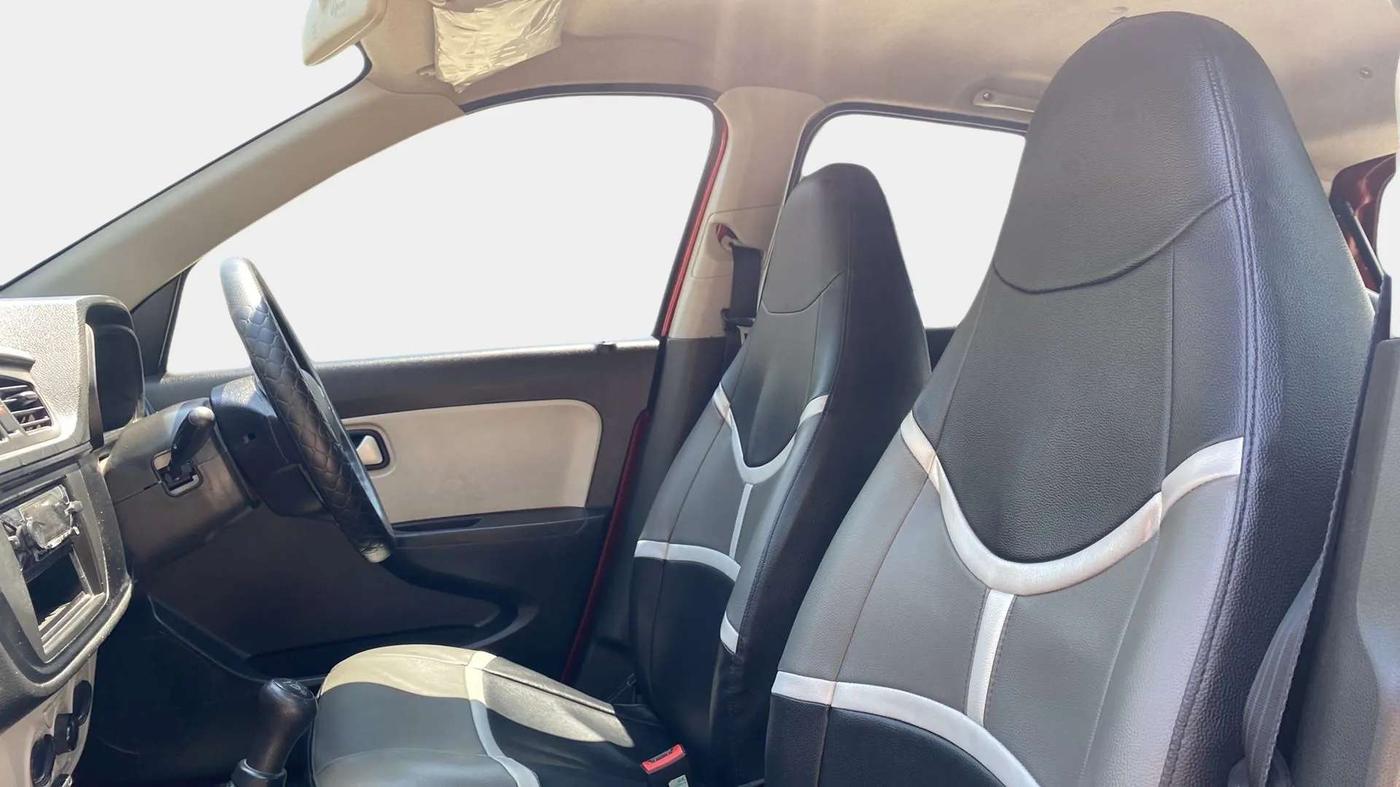 2019 Maruti Alto LXI, Petrol, Manual, 26,702 km, Right Side Front Door Cabin