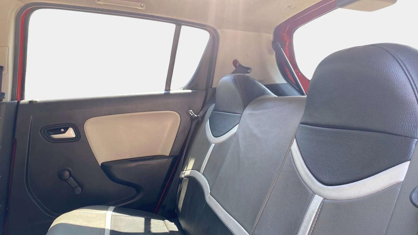 2019 Maruti Alto LXI, Petrol, Manual, 26,702 km, Right Side Rear Door Cabin