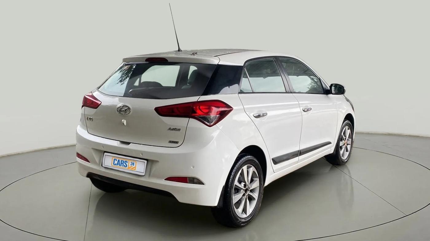 2016 Hyundai Elite i20 ASTA 1.4 CRDI, Diesel, Manual, 1,18,689 km, Right Back Diagonal