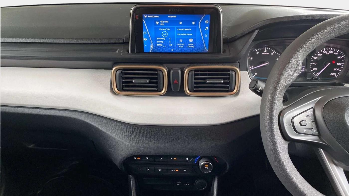 2023 Tata PUNCH ACCOMPLISHED DAZZLE PACK AMT, Petrol, Automatic, 4,029 km, Air Conditioner