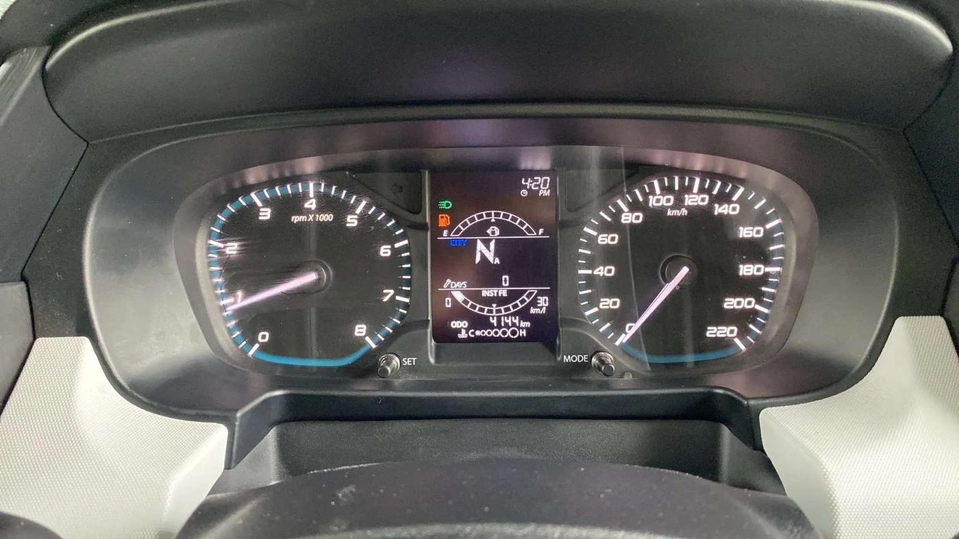 2023 Tata PUNCH ACCOMPLISHED DAZZLE PACK AMT, Petrol, Automatic, 4,029 km, Odometer Image