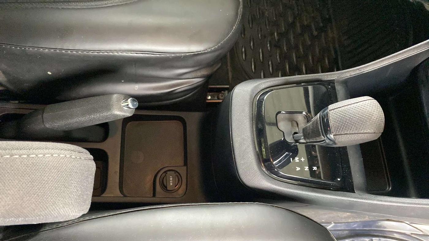 2023 Tata PUNCH ACCOMPLISHED DAZZLE PACK AMT, Petrol, Automatic, 4,029 km, Gear Lever